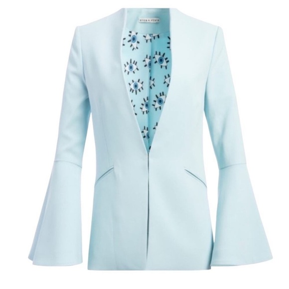 Alice + Olivia Skye Trumpet Sleeve Boyfriend Blazer In Powder Blue Size med EUC - Picture 8 of 8